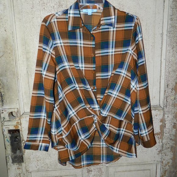 She + Sky Plaid Womens Top Size Small (V-31) - Picture 1 of 5
